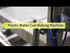 Maschine zur Herstellung von Wasserbechern aus Kunststoff