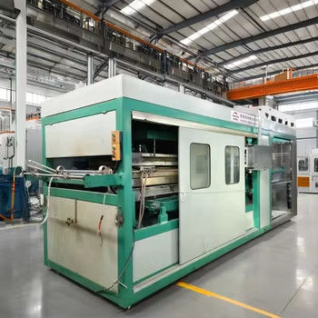 Vollautomatische Kunststoffthermoformmaschine für 1220*710mm Formfläche und 180mm maximale Formtiefe