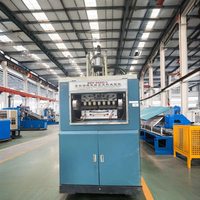 Industrie 8000 kg Plastikthermoformmaschine für Verpackungslösungen