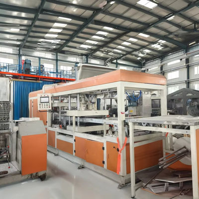 15000 kg Vakuumformmaschine aus Kunststoff mit 650*710 mm Maximalformfläche